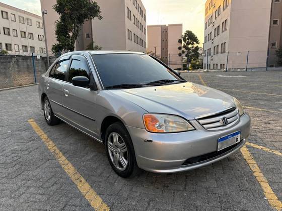 HONDA CIVIC 1.7 LX 16V GASOLINA 4P AUTOMÁTICO HONDA CIVIC 1.7 LX 16V GASOLINA 4P AUTOMÁTICO